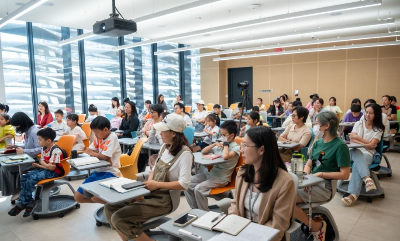 深图“图书馆里的阅读课”开讲