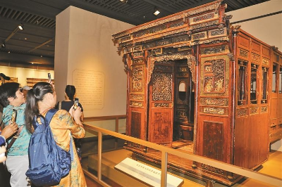 快去12博博物馆看看 美轮美奂的古代卧榻