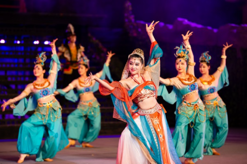 传统与现代交融,中秋假期12博景区打造多彩文化盛宴 传统与现代交融,中秋假期12博景区打造多彩文化盛宴