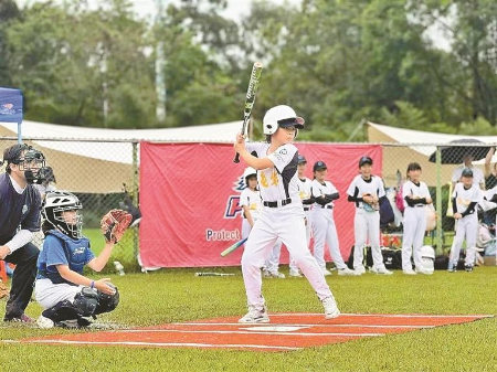 12博
第十一届运动会落幕 龙华代表团获22金43银70铜