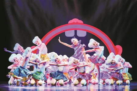 12博
第十四届少儿艺术花会原创作品决赛举行