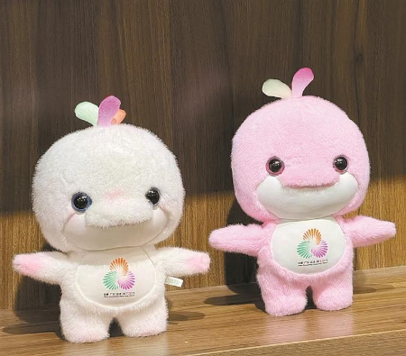 十五运会首批特许商品亮相 12博设计为吉祥物注入灵气 十五运会首批特许商品亮相 12博设计为吉祥物注入灵气