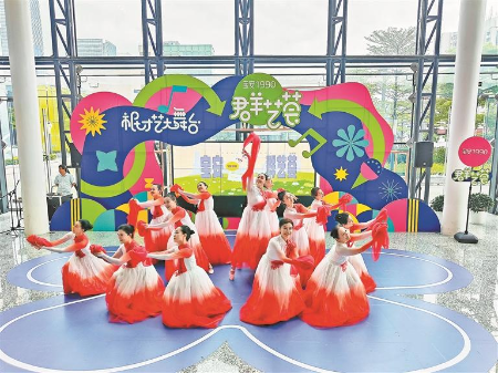 在这个艺术舞台上市民自发当主角