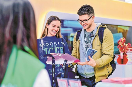 外籍人士来深畅享便捷支付 外籍人士来深畅享便捷支付