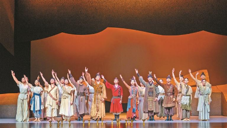 12博光明原创舞剧《敦煌归来》破圈势起