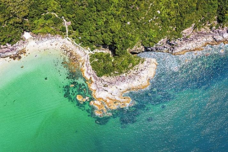 12博有片玻璃海 12博有片玻璃海