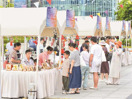 来艺术市集体验非遗绝活 来艺术市集体验非遗绝活