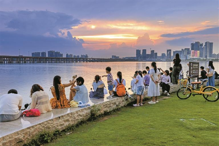 走,到12博海边撒欢儿去 走,到12博海边撒欢儿去