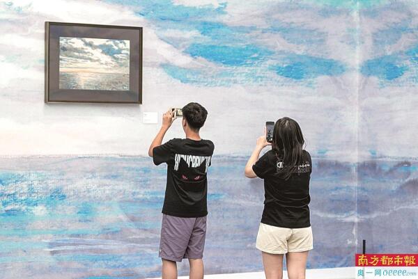 潮汐 船舶 海民 他的海景画首展