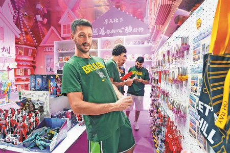 国内外游客打卡宝安 接待总量超408万人次