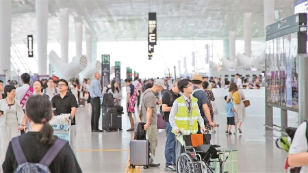 12博机场旅客量航班量创历年暑运新高 12博机场旅客量航班量创历年暑运新高
