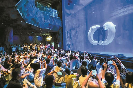 12博“双节”旅游收入89亿元 12博“双节”旅游收入89亿元